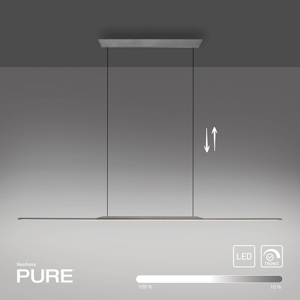 Pure Surface 2302: Minimalistische Pendelleuchte mit 1600 mm Länge und 25 mm Bautiefe – in Bronze oder Grau, dimmbar und ideal für größere Tische. Pure Surface 2302 Pendelleuchte in Bronze oder Grau mit 1600 mm Länge und 25 mm Bautiefe – kraftvolle LED-Beleuchtung mit 2650 Lumen, warmweißem Licht und stufenloser Dimmfunktion für große Esstische oder Kücheninseln.