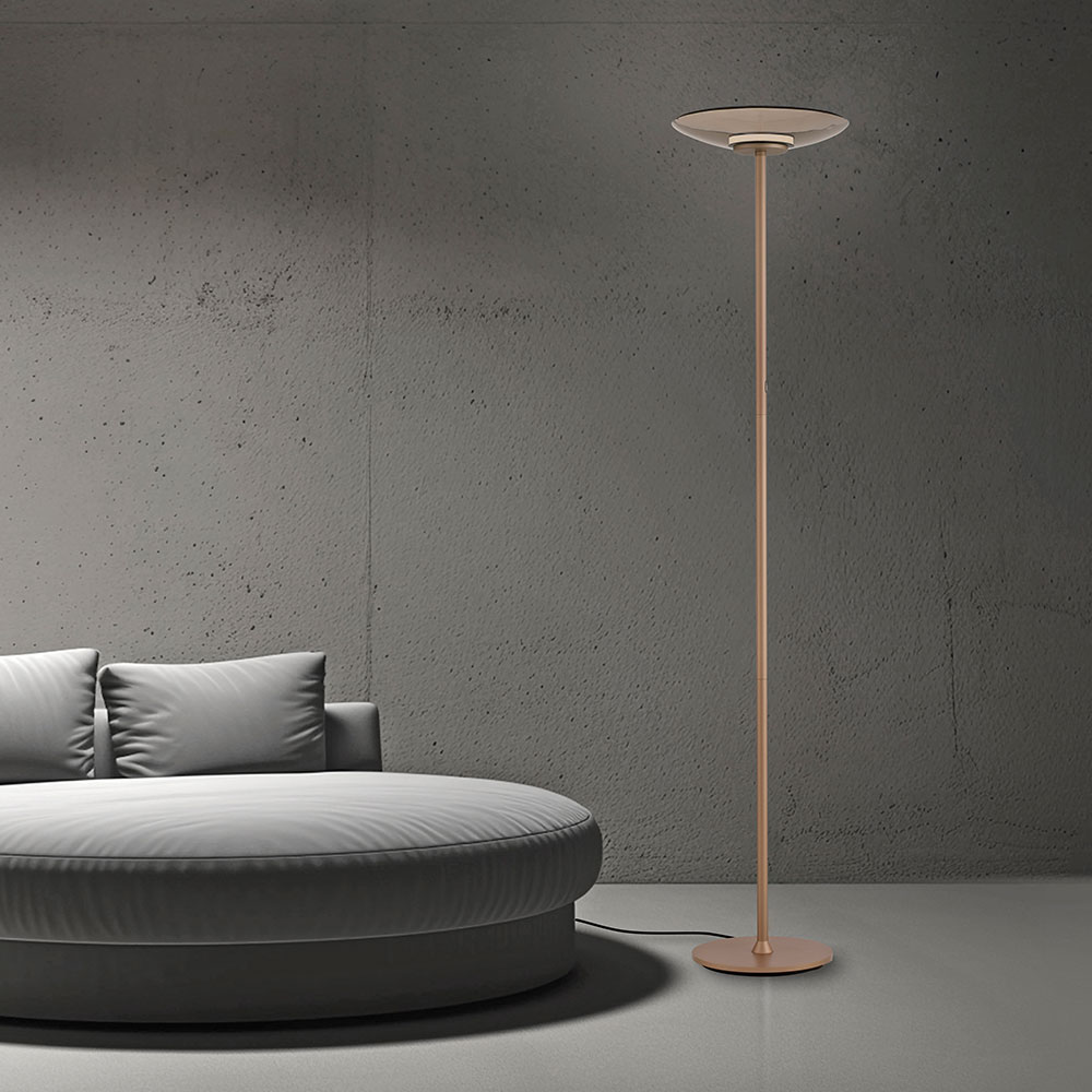 Pure Moon 594 Stehleuchte – Flexibles Raumlicht mit dimmbarem Tastdimmer, Amberglas und Bronzeelementen Pure Moon 594 Stehleuchte mit 320 mm Amberglasschirm und Bronzeakzenten – stufenlos dimmbar, warmweißes Licht (2700 K), mit Memory-Funktion, 2140 Lumen, ideal für indirekte und direkte Beleuchtung